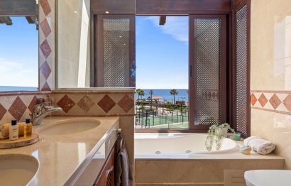 Resale - Apartment - Penthouse - Estepona - Estepona Centro