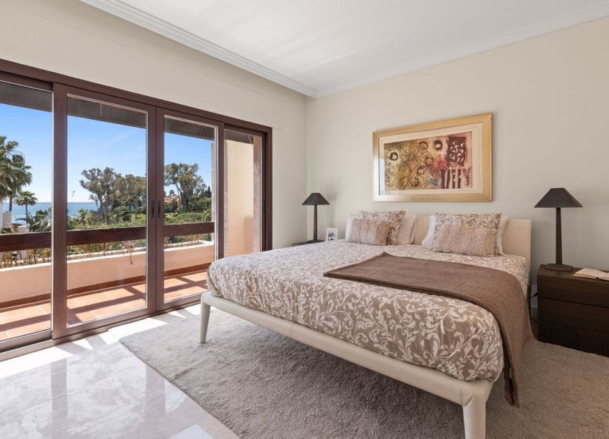 Resale - Apartment - Penthouse - Estepona - Estepona Centro