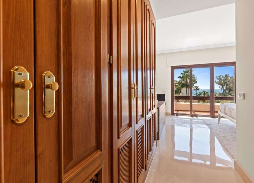 Resale - Apartment - Penthouse - Estepona - Estepona Centro