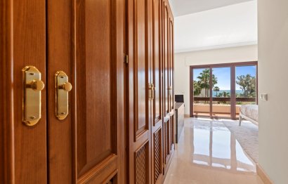 Resale - Apartment - Penthouse - Estepona - Estepona Centro
