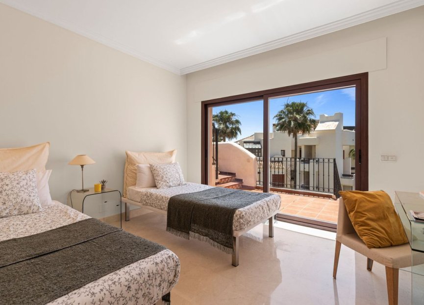 Resale - Apartment - Penthouse - Estepona - Estepona Centro