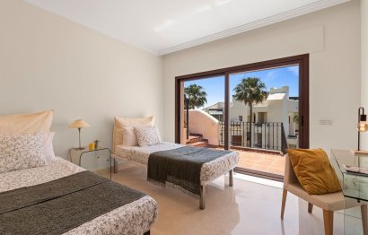 Resale - Apartment - Penthouse - Estepona - Estepona Centro