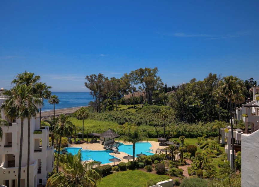 Resale - Apartment - Penthouse - Estepona - Estepona Centro