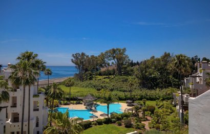 Resale - Apartment - Penthouse - Estepona - Estepona Centro