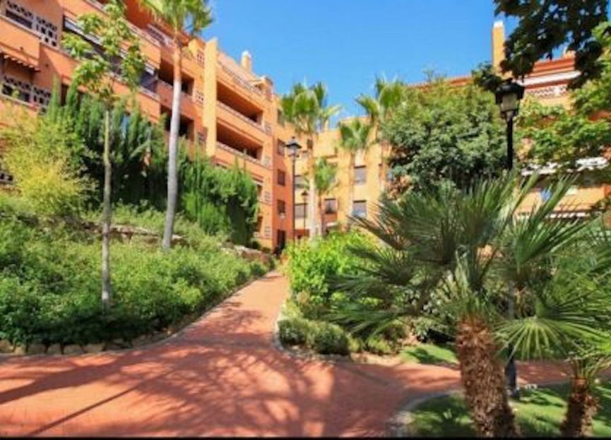 Resale - Apartment - Middle Floor Apartment - Marbella - The Golden Mile