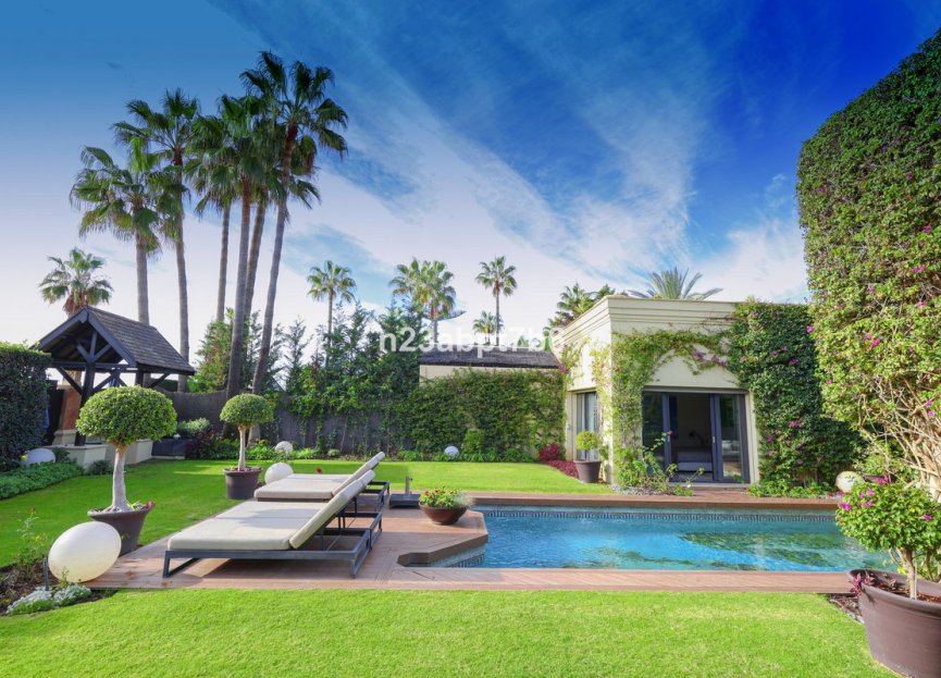 Resale - House - Detached Villa - Marbella - Puerto Banús