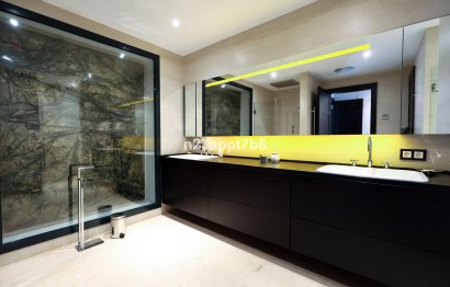 Resale - House - Detached Villa - Marbella - Puerto Banús