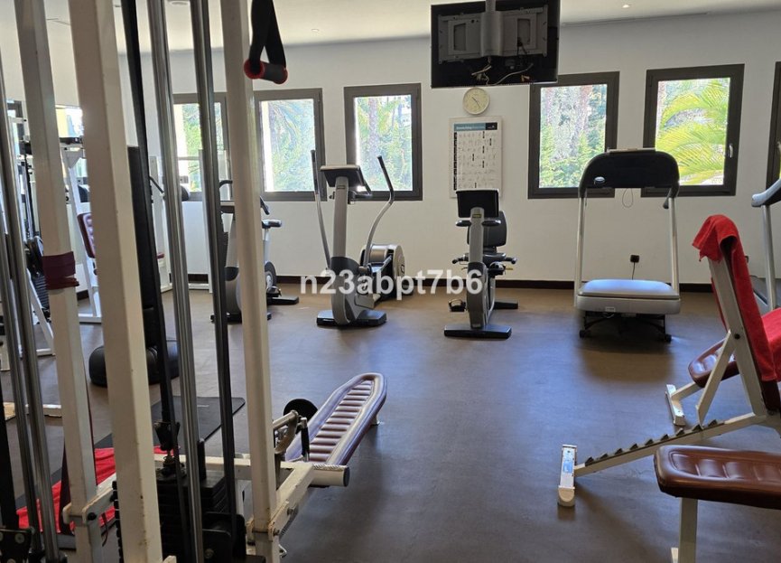 Resale - House - Detached Villa - Marbella - Puerto Banús