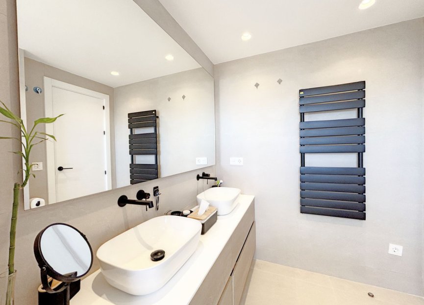 Reventa - House - Townhouse - Estepona - Estepona Centro