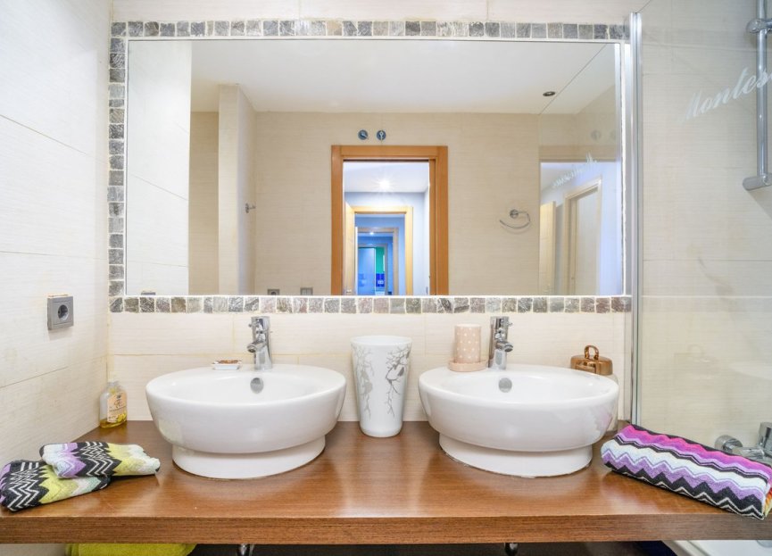 Resale - Ground floor apartment - Estepona - Selwo