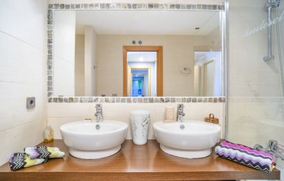 Resale - Ground floor apartment - Estepona - Selwo