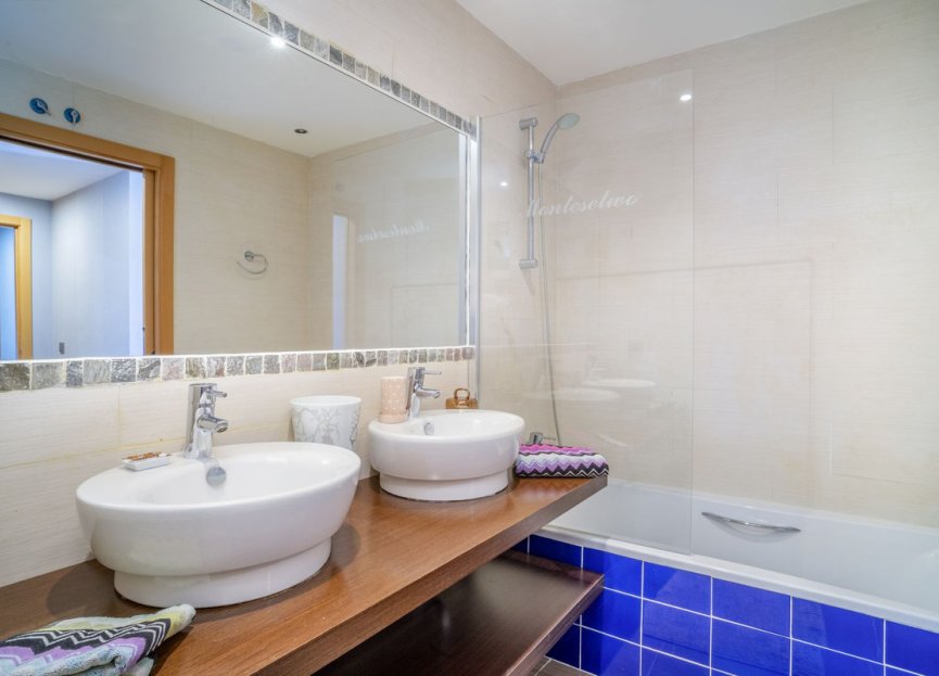 Resale - Ground floor apartment - Estepona - Selwo