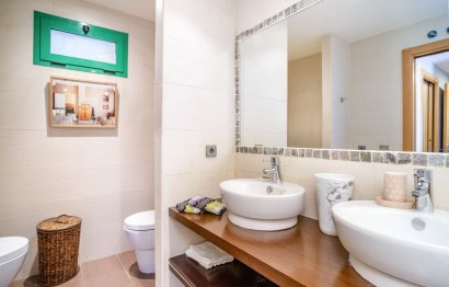 Resale - Ground floor apartment - Estepona - Selwo