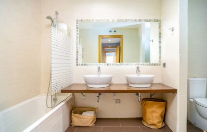 Resale - Ground floor apartment - Estepona - Selwo