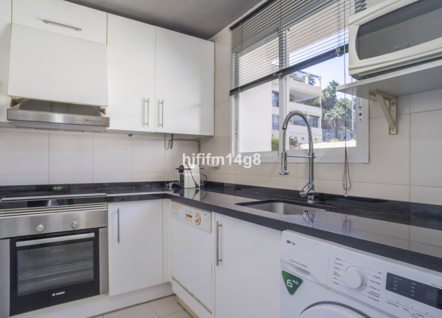 Reventa - Apartment - Middle Floor Apartment - Benahavís - Benahavís Centro