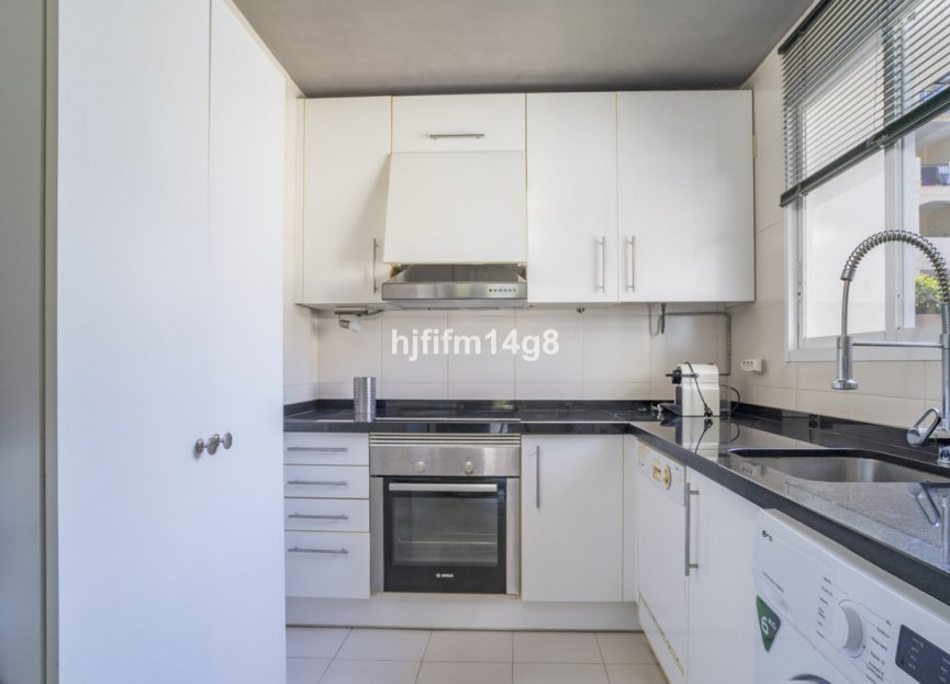 Reventa - Apartment - Middle Floor Apartment - Benahavís - Benahavís Centro