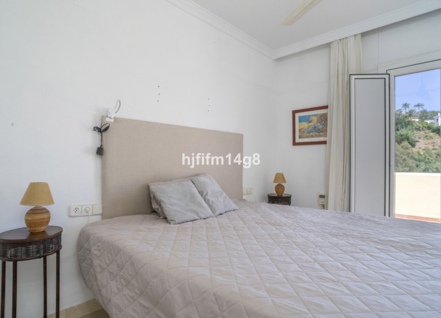 Reventa - Apartment - Middle Floor Apartment - Benahavís - Benahavís Centro