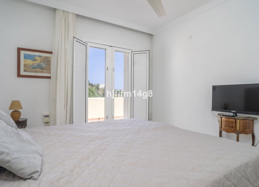 Reventa - Apartment - Middle Floor Apartment - Benahavís - Benahavís Centro