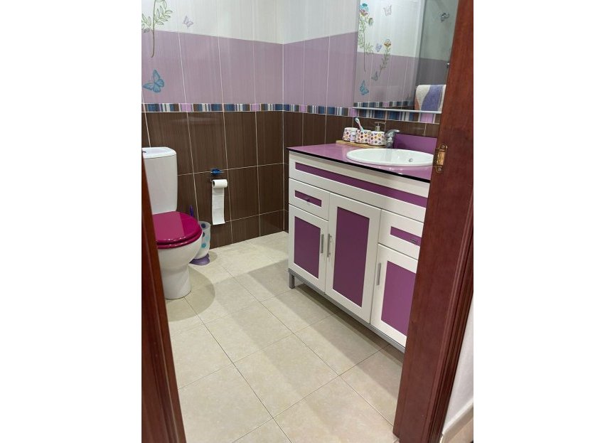 Resale - House - Townhouse - Estepona - Estepona Centro