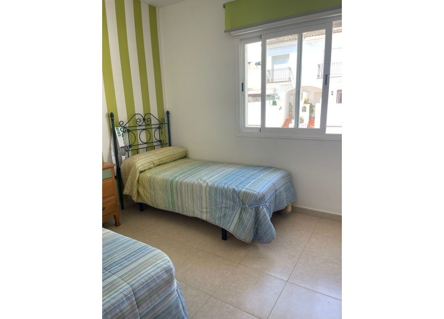 Resale - House - Townhouse - Estepona - Estepona Centro
