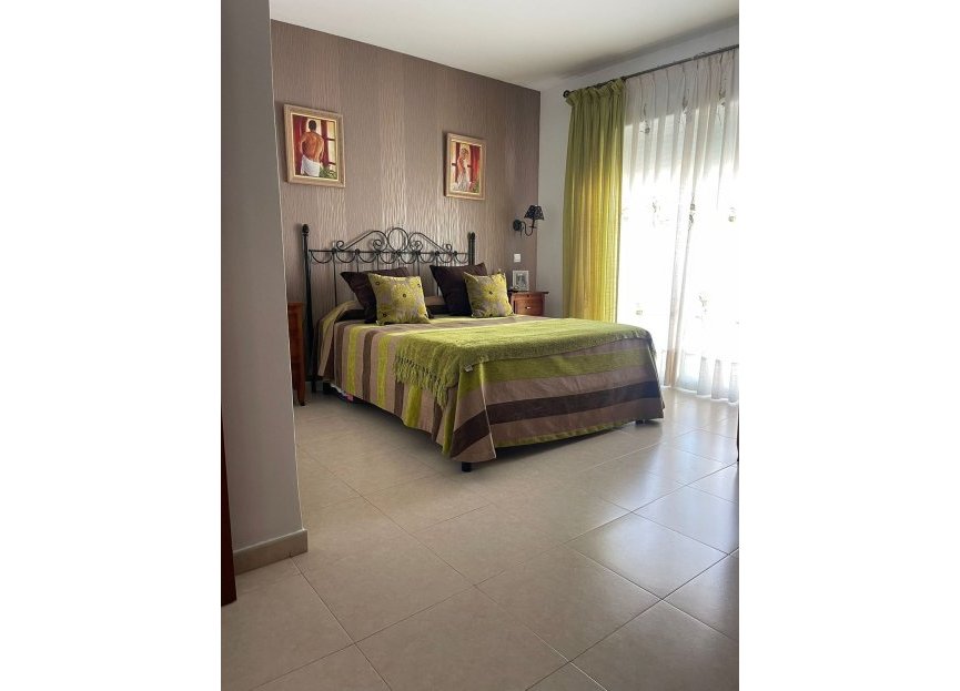 Resale - House - Townhouse - Estepona - Estepona Centro