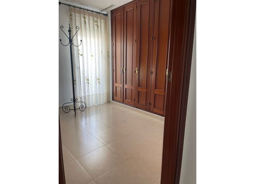 Resale - House - Townhouse - Estepona - Estepona Centro