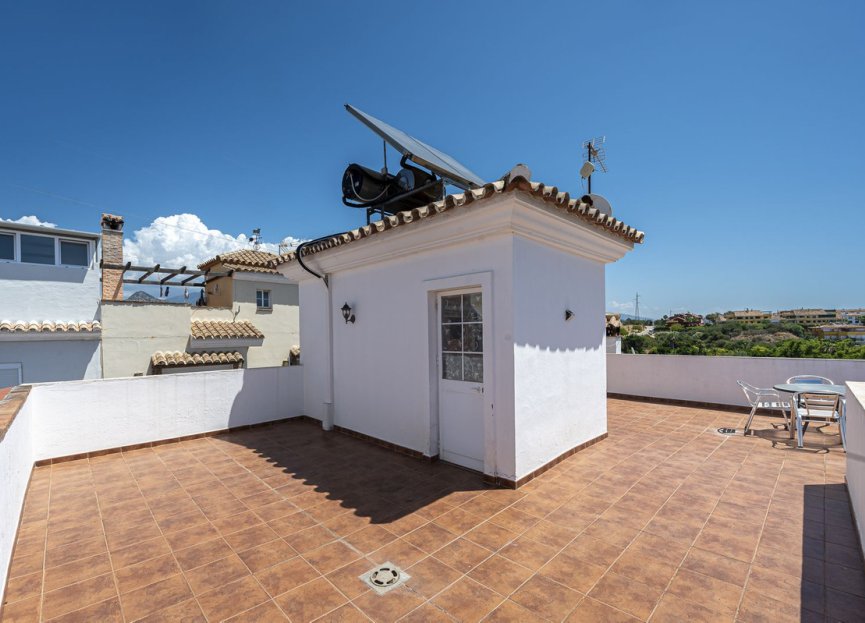 Resale - House - Semi-Detached House - Estepona - Cancelada