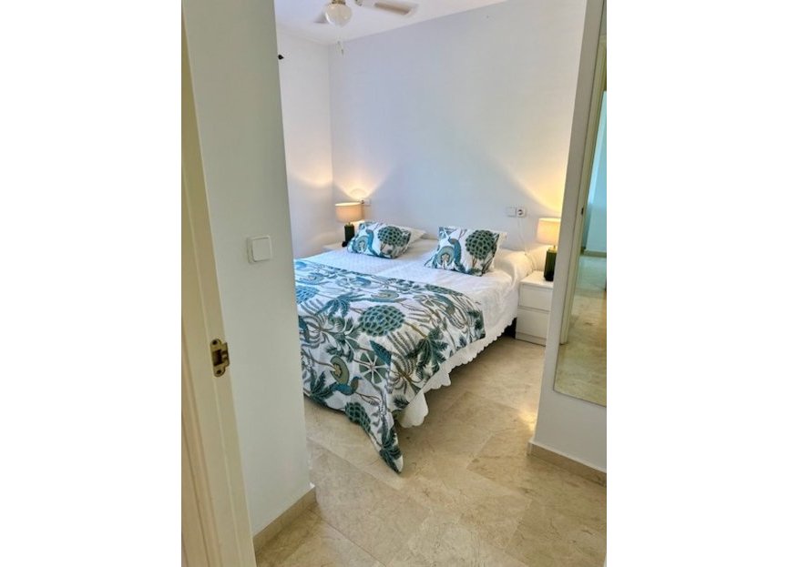 Resale - Apartment - Middle Floor Apartment - Marbella - Marbella Centro