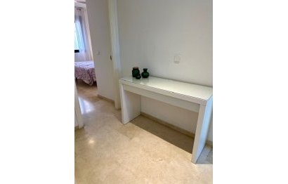 Resale - Apartment - Middle Floor Apartment - Marbella - Marbella Centro