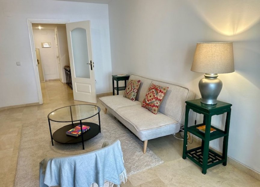 Resale - Apartment - Middle Floor Apartment - Marbella - Marbella Centro