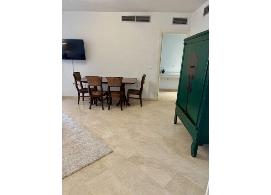 Resale - Apartment - Middle Floor Apartment - Marbella - Marbella Centro