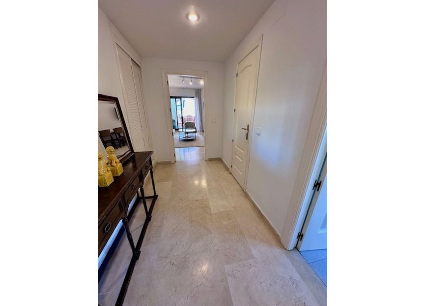 Resale - Apartment - Middle Floor Apartment - Marbella - Marbella Centro