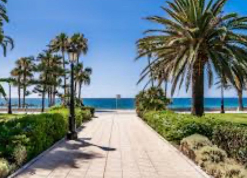 Resale - Apartment - Middle Floor Apartment - Marbella - Marbella Centro