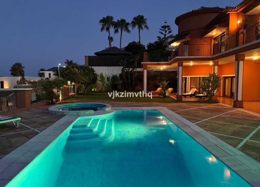 Resale - House - Detached Villa - Benahavís - Benahavís Centro