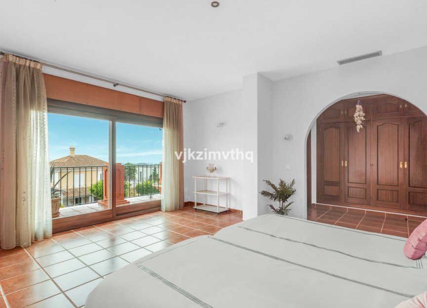 Resale - House - Detached Villa - Benahavís - Benahavís Centro