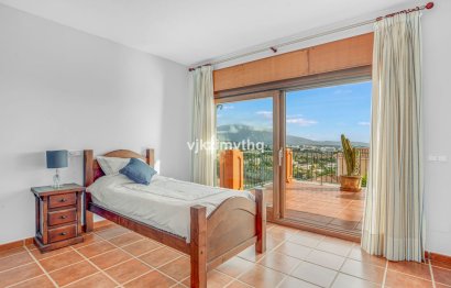 Resale - House - Detached Villa - Benahavís - Benahavís Centro