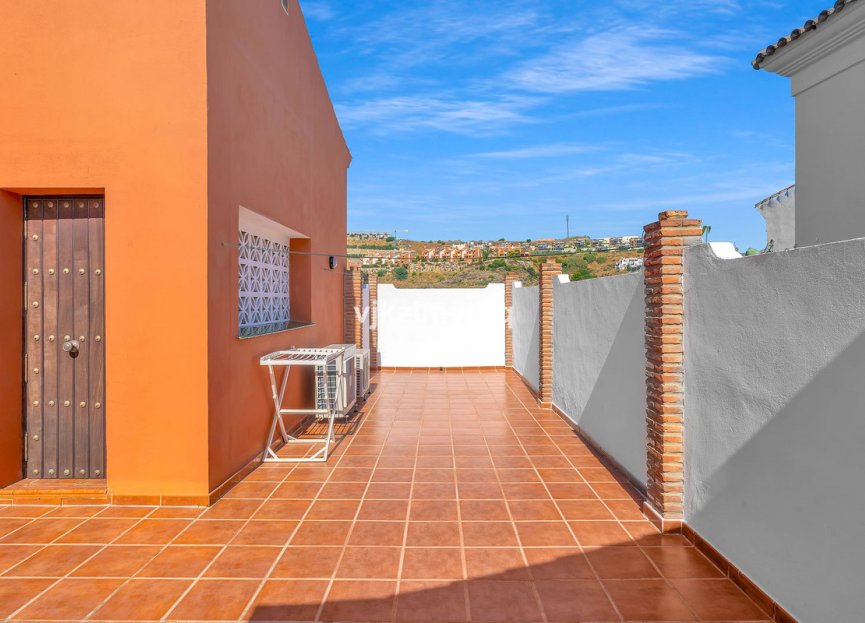 Resale - House - Detached Villa - Benahavís - Benahavís Centro