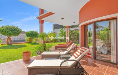 Resale - House - Detached Villa - Benahavís - Benahavís Centro