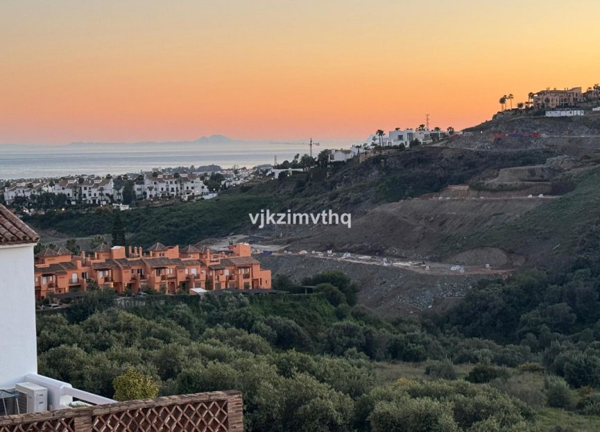 Resale - House - Detached Villa - Benahavís - Benahavís Centro