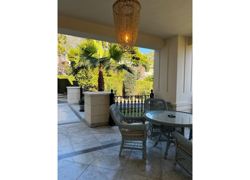 Resale - House - Detached Villa - Marbella - The Golden Mile