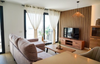 Resale - Apartment - Middle Floor Apartment - Estepona - Estepona Centro