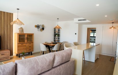 Resale - Apartment - Middle Floor Apartment - Estepona - Estepona Centro