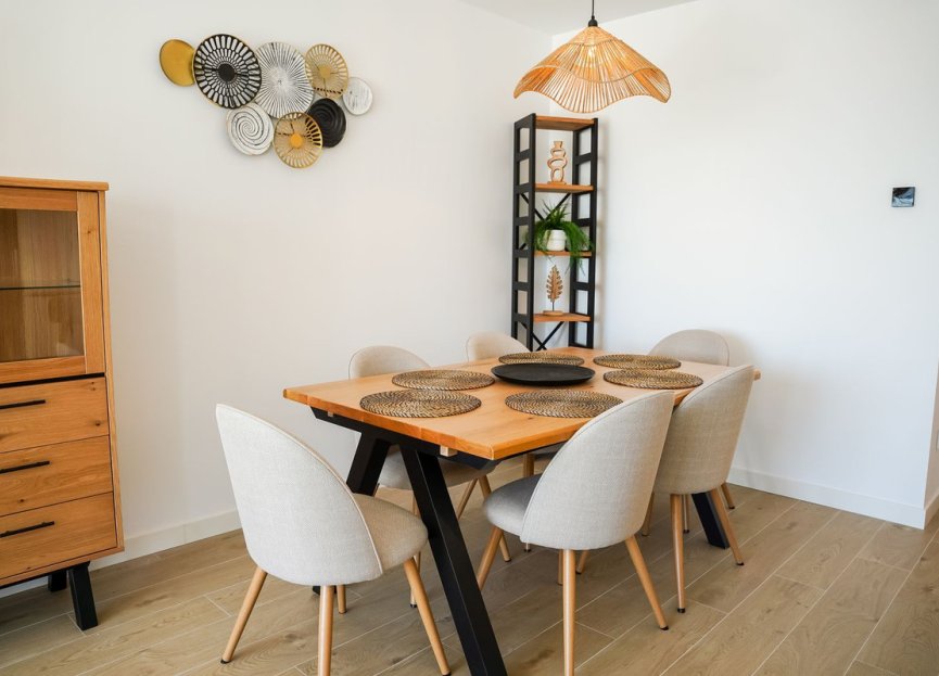 Resale - Apartment - Middle Floor Apartment - Estepona - Estepona Centro