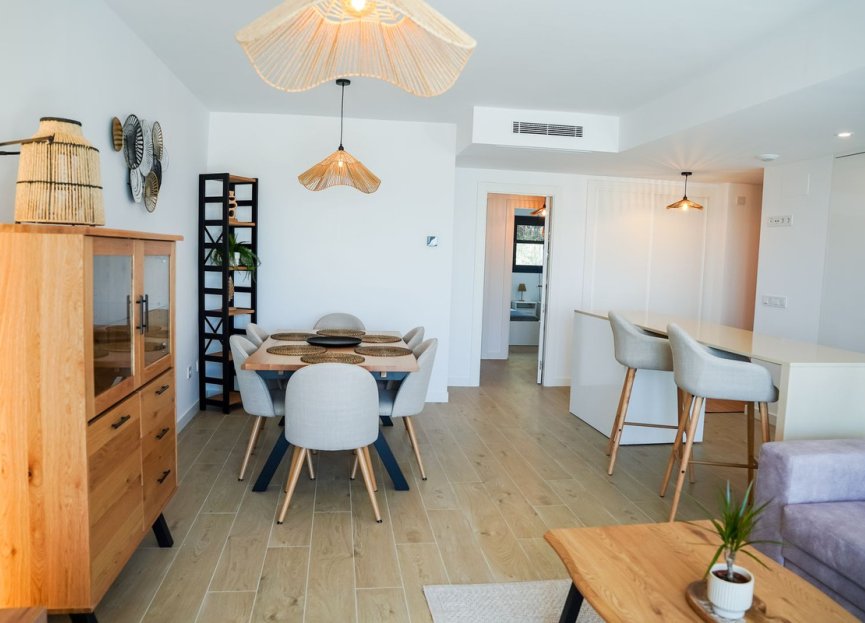 Resale - Apartment - Middle Floor Apartment - Estepona - Estepona Centro