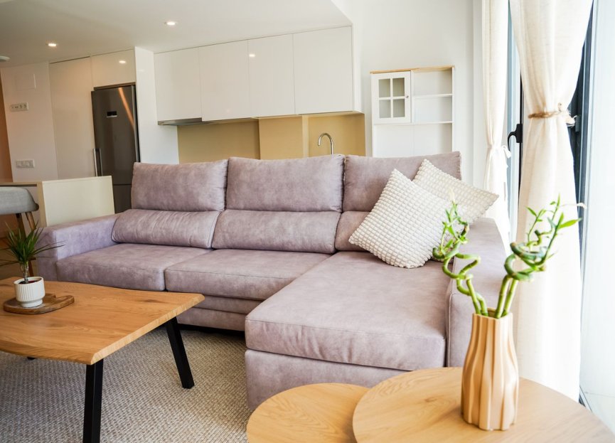 Resale - Apartment - Middle Floor Apartment - Estepona - Estepona Centro