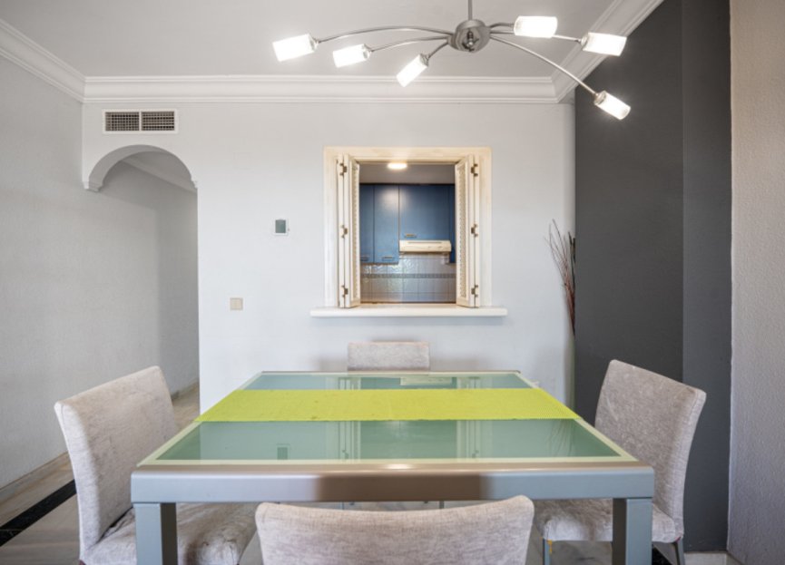 Resale - Apartment - Middle Floor Apartment - Marbella - Marbella Centro