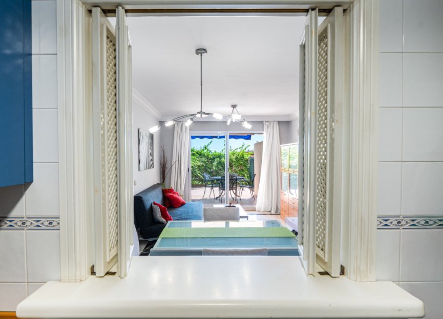 Resale - Apartment - Middle Floor Apartment - Marbella - Marbella Centro