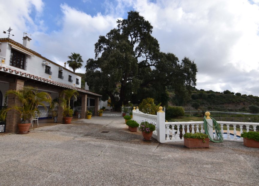 Resale - House - Finca - Cortijo - Mijas - Mijas Centro