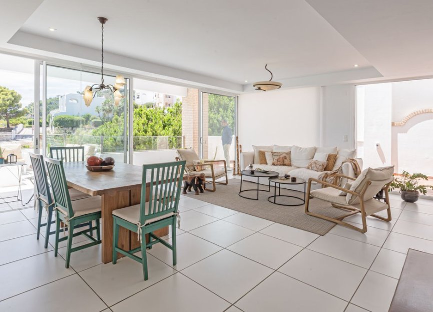 Resale - House - Detached Villa - Benalmádena - Benalmadena Centro