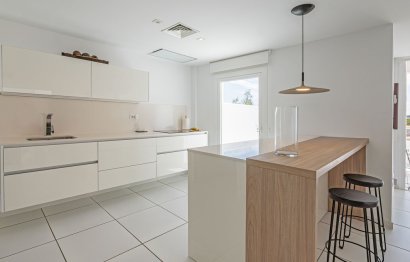 Resale - House - Detached Villa - Benalmádena - Benalmadena Centro